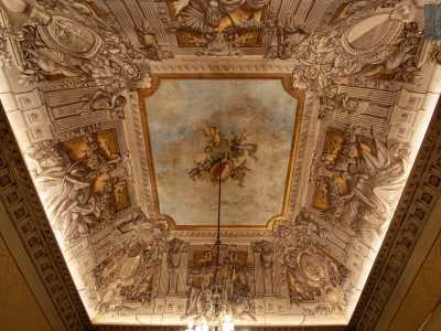 ...quelli dello studio del sindaco a Palazzo di Citt� 